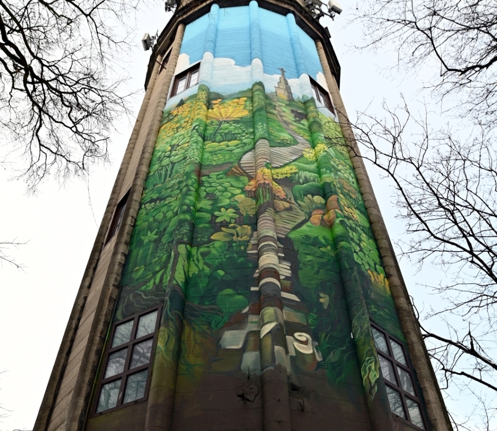 New mural in Sandomierz will clean the air